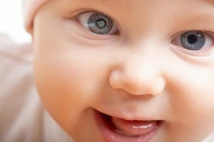 congenital-cataract-baby-660x440